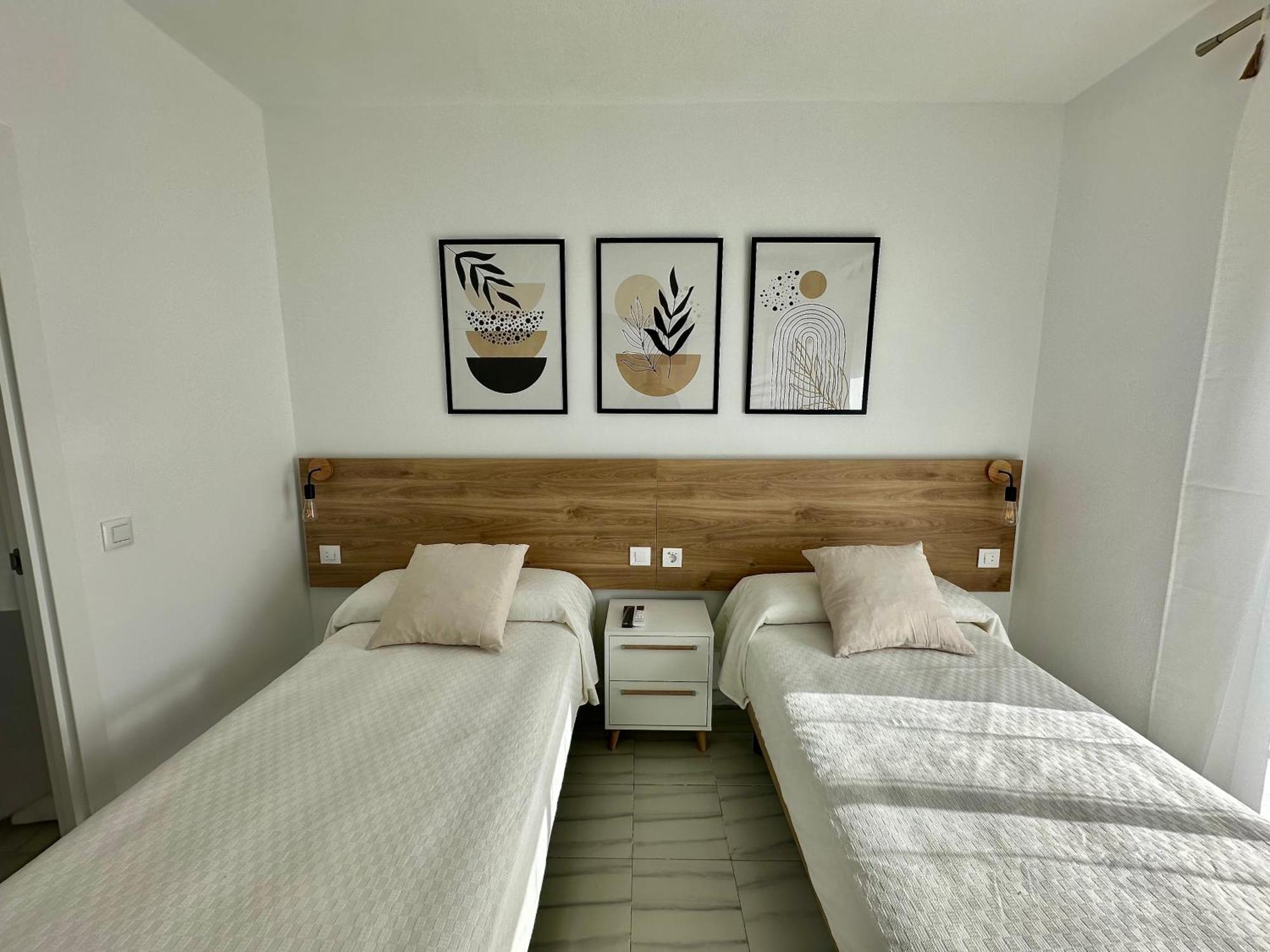 Hostal Merino Jedula Exterior photo